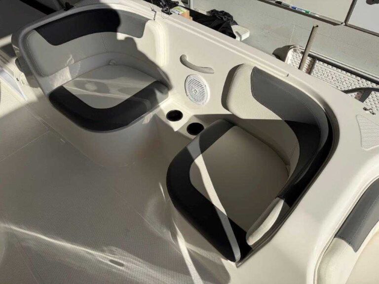 2026 Bayliner E18LE US-BLBX1307H526 [photo 9]